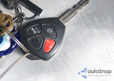 2010 Toyota Corolla S z USA, uszkodzony, nr VIN 2T1BU4EE1AC409110